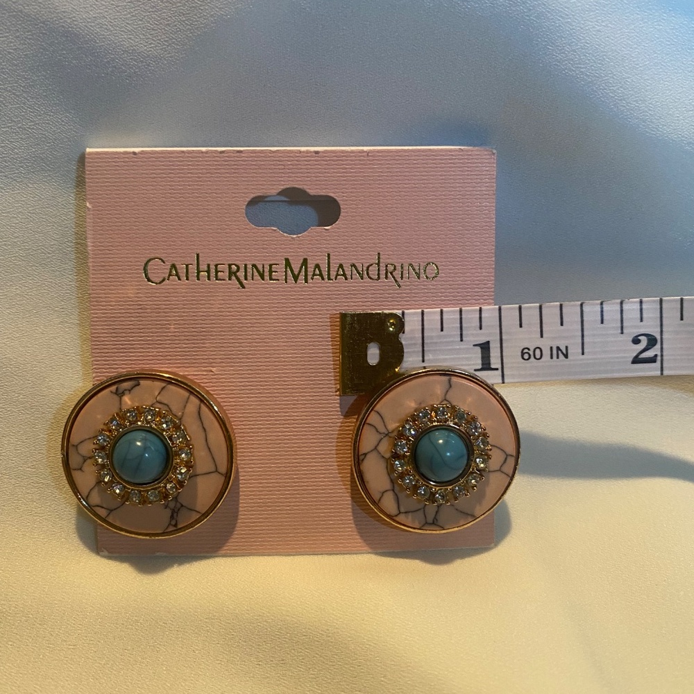 Earrings - Picture 6 of 8